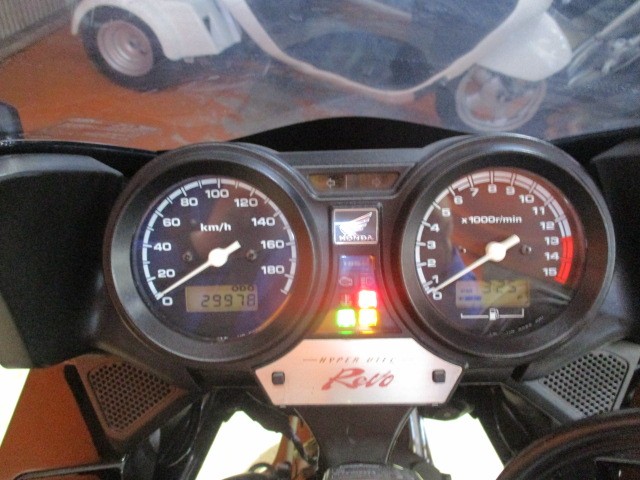 走行も２９９７８ｋｍのまだまだの一台！ＣＢ４００系は価格の高騰が止まりませんので買うなら今ですよ！！